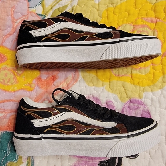NIB Boys Vans Old Skool Metallic Flame Sneakers - Picture 7 of 8
